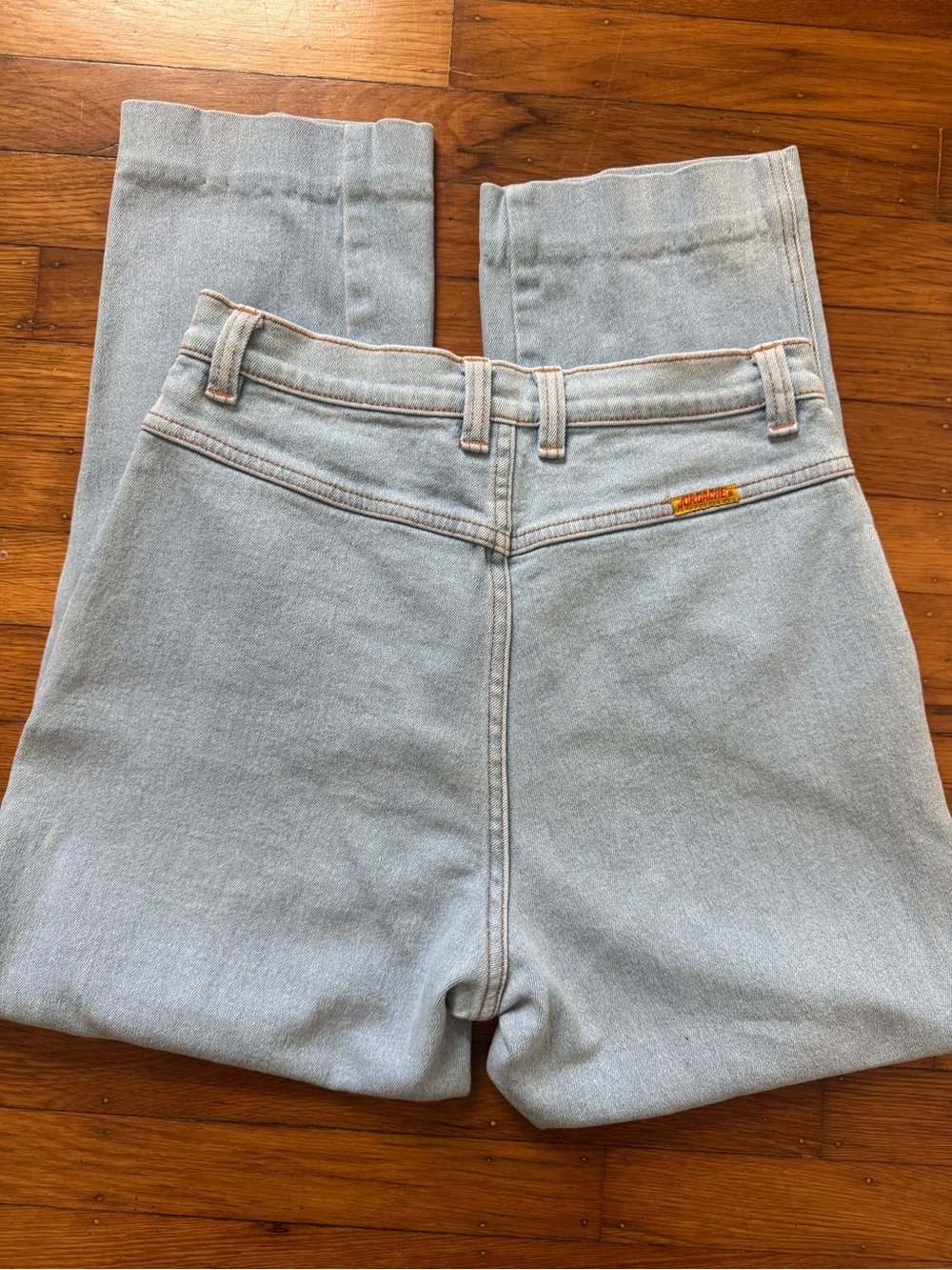Vintage Jordache High Waisted Light Wash Jeans Sz 8 Smooth Back